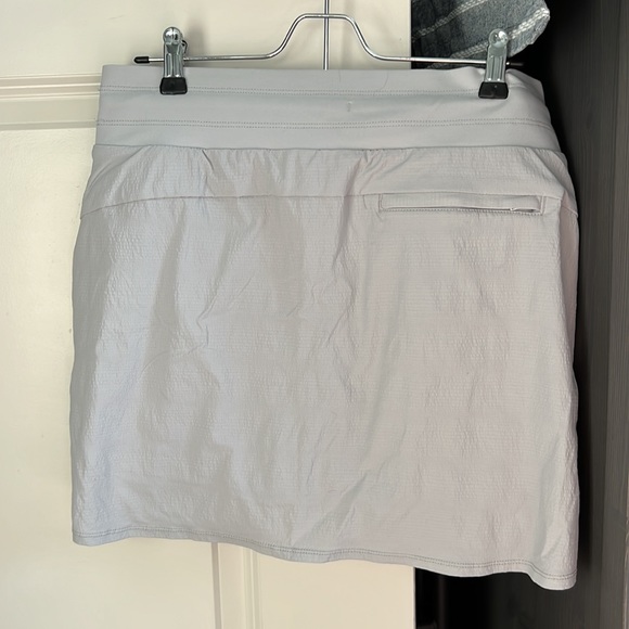 Athleta Trekkie North Skort - Picture 2 of 4